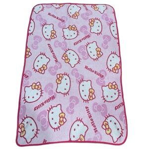 Hello Kitty Warm Cozy Fleece Throw Blanket